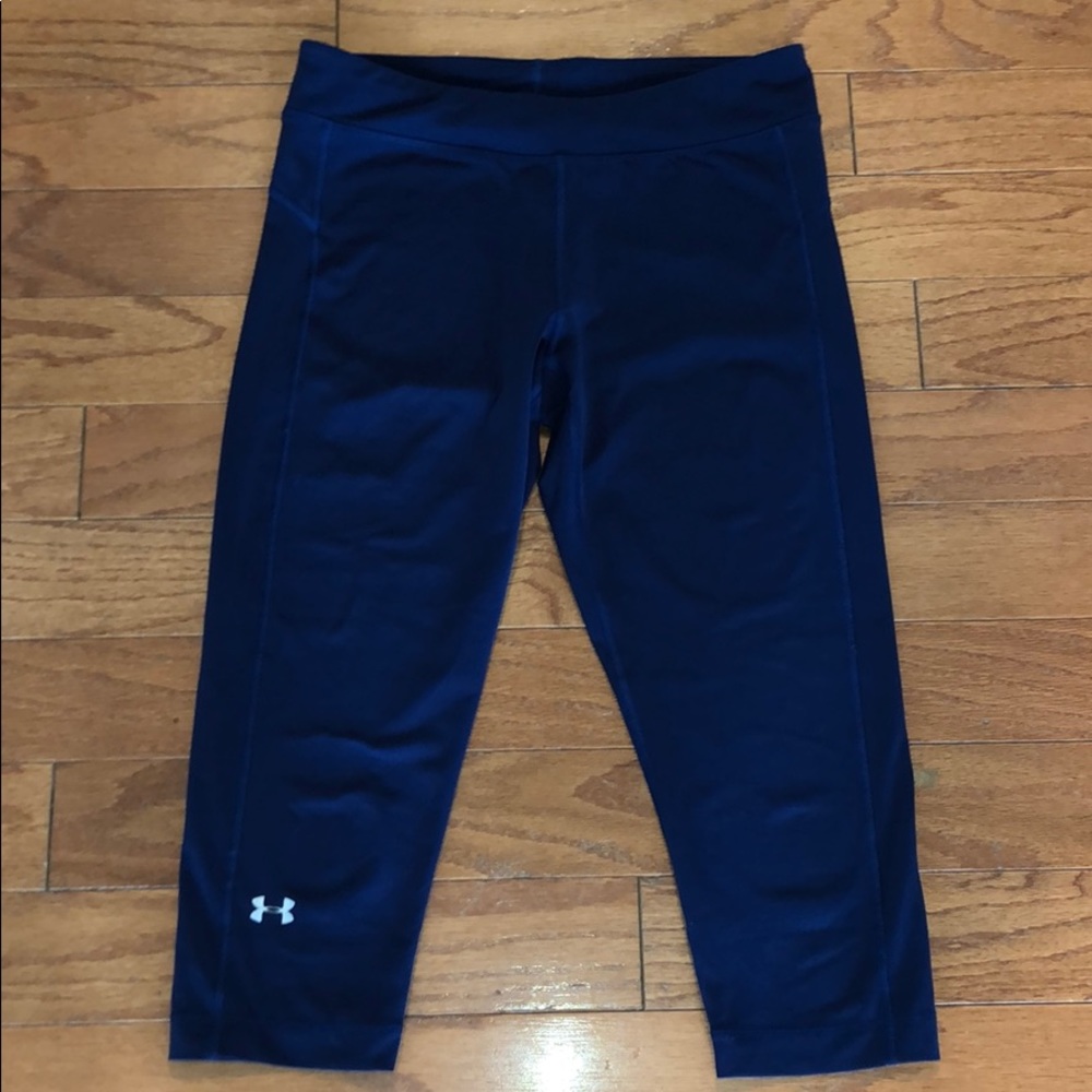 Navy UA Capri